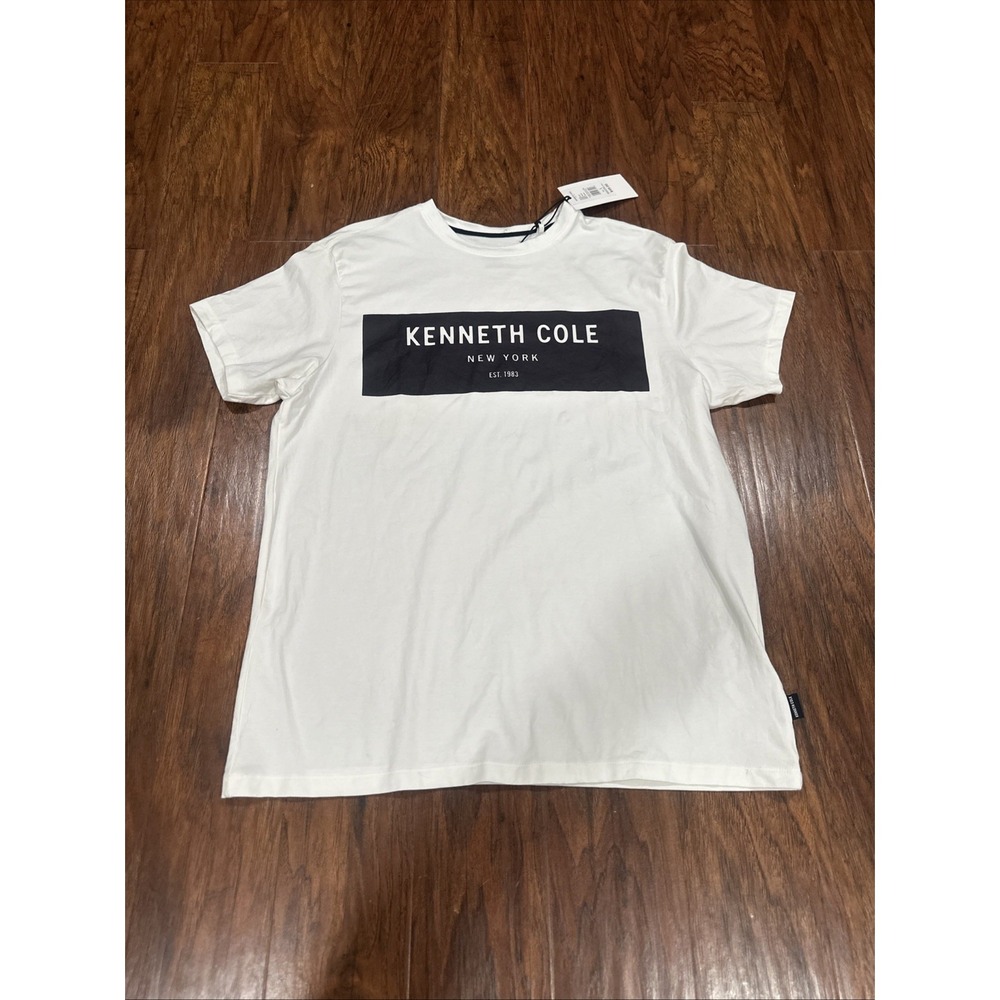 Kenneth Cole Men's Slim Fit Crewneck Chest Graphic T-Shirt Size L $49 Retail